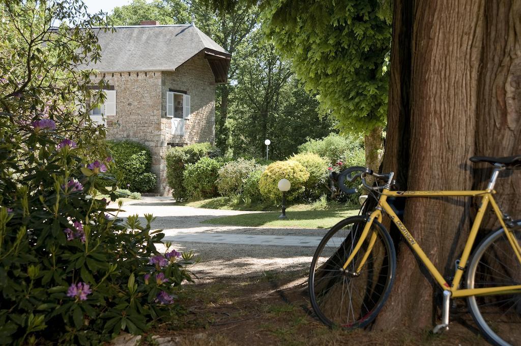 Hotel Le Manoir Du Lys, The Originals Relais Bagnoles de l'Orne Normandie Zewnętrze zdjęcie